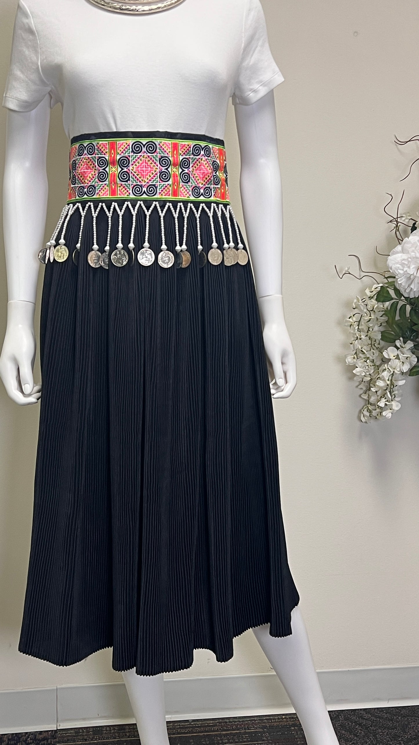 Hmong coin belt 37-inch, black trim