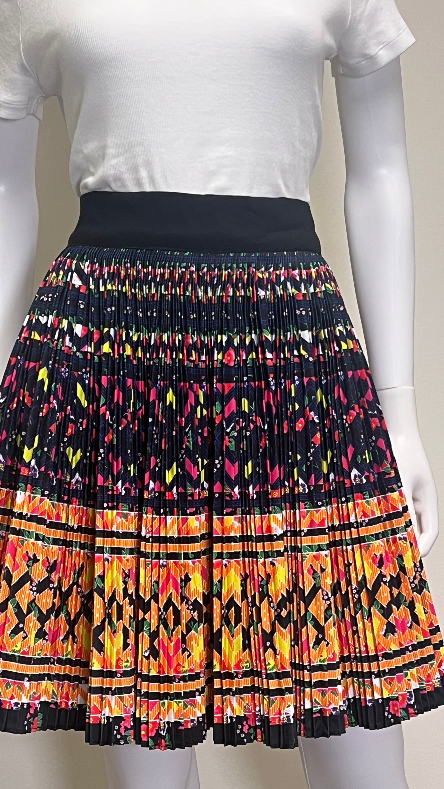 Hmong skirt wraparound (42W/20L)