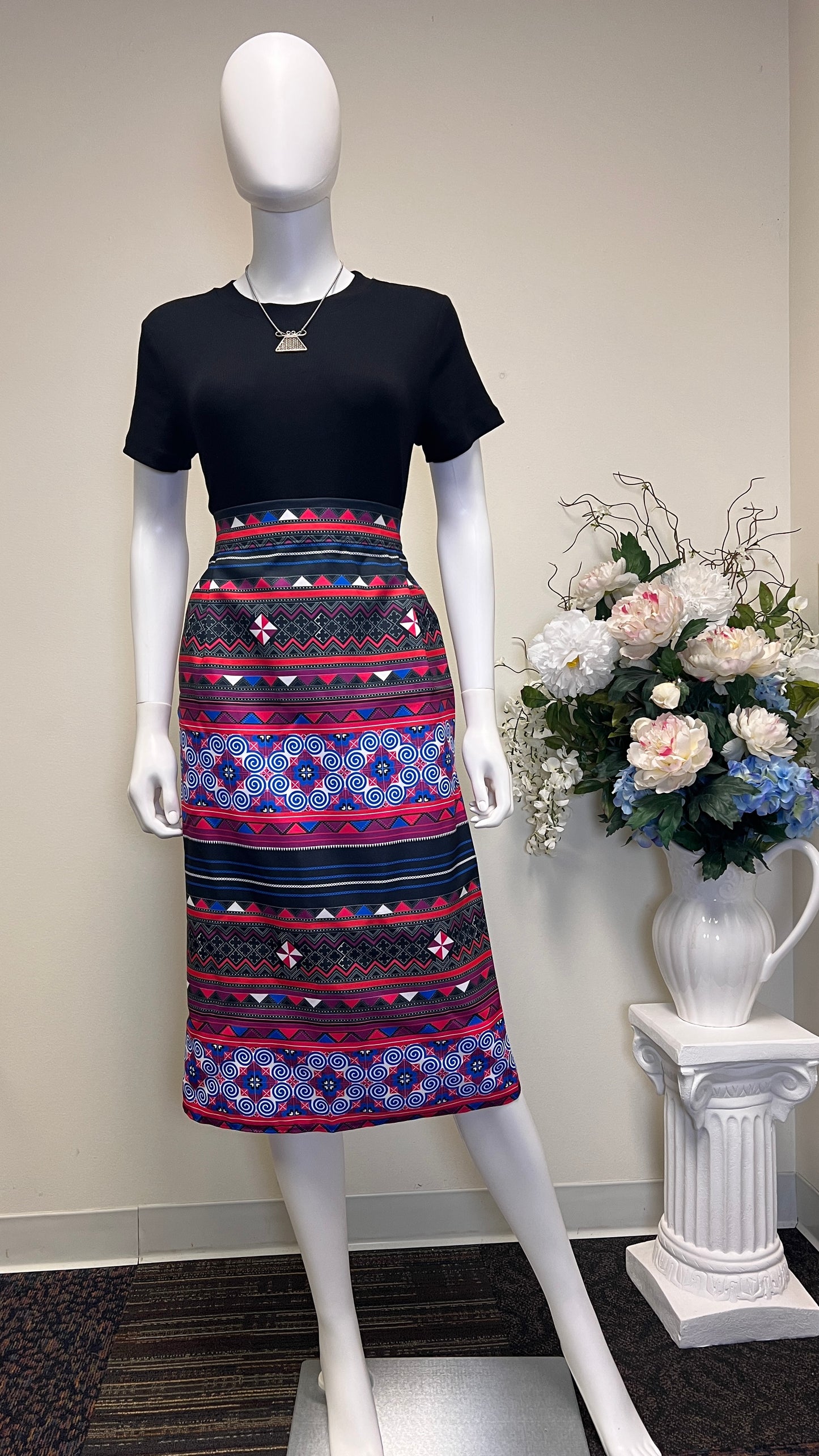 Hmong Pencil Skirt (M/L)