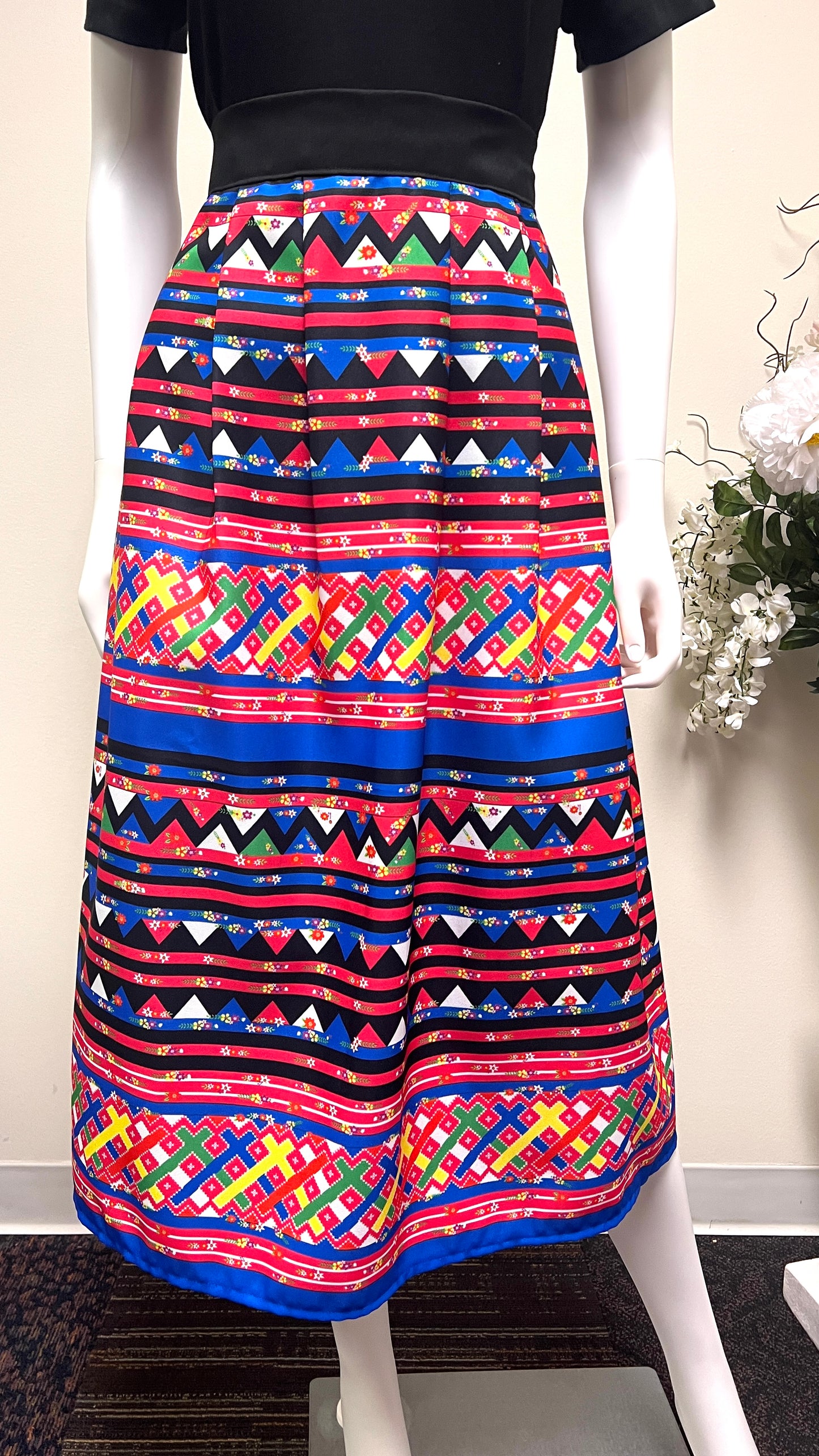 Hmong pleated skirt (L)