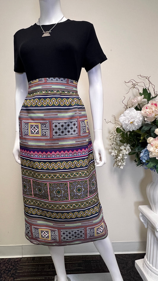 Hmong Pencil Skirt (M)