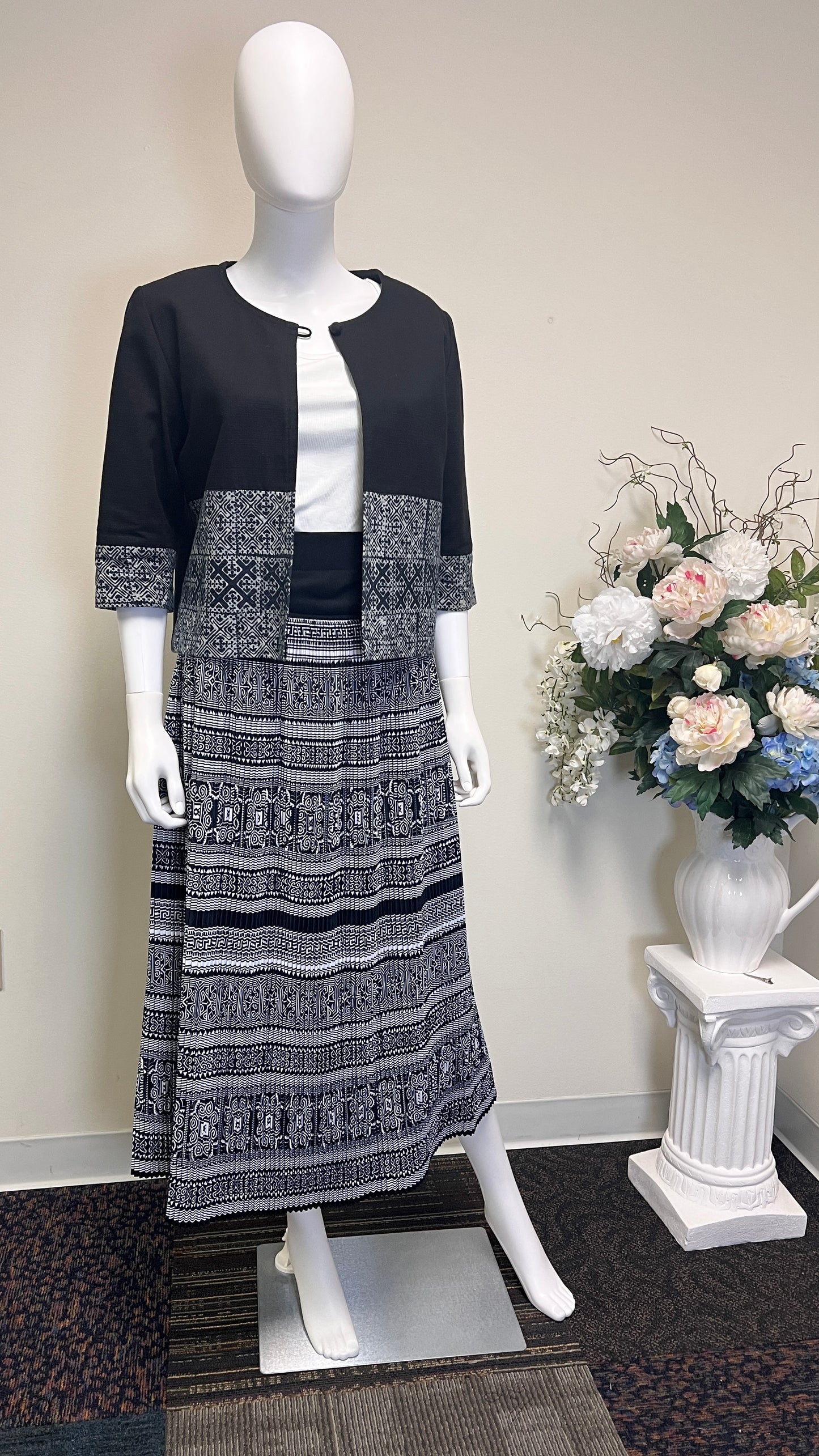 Hmong skirt (M)