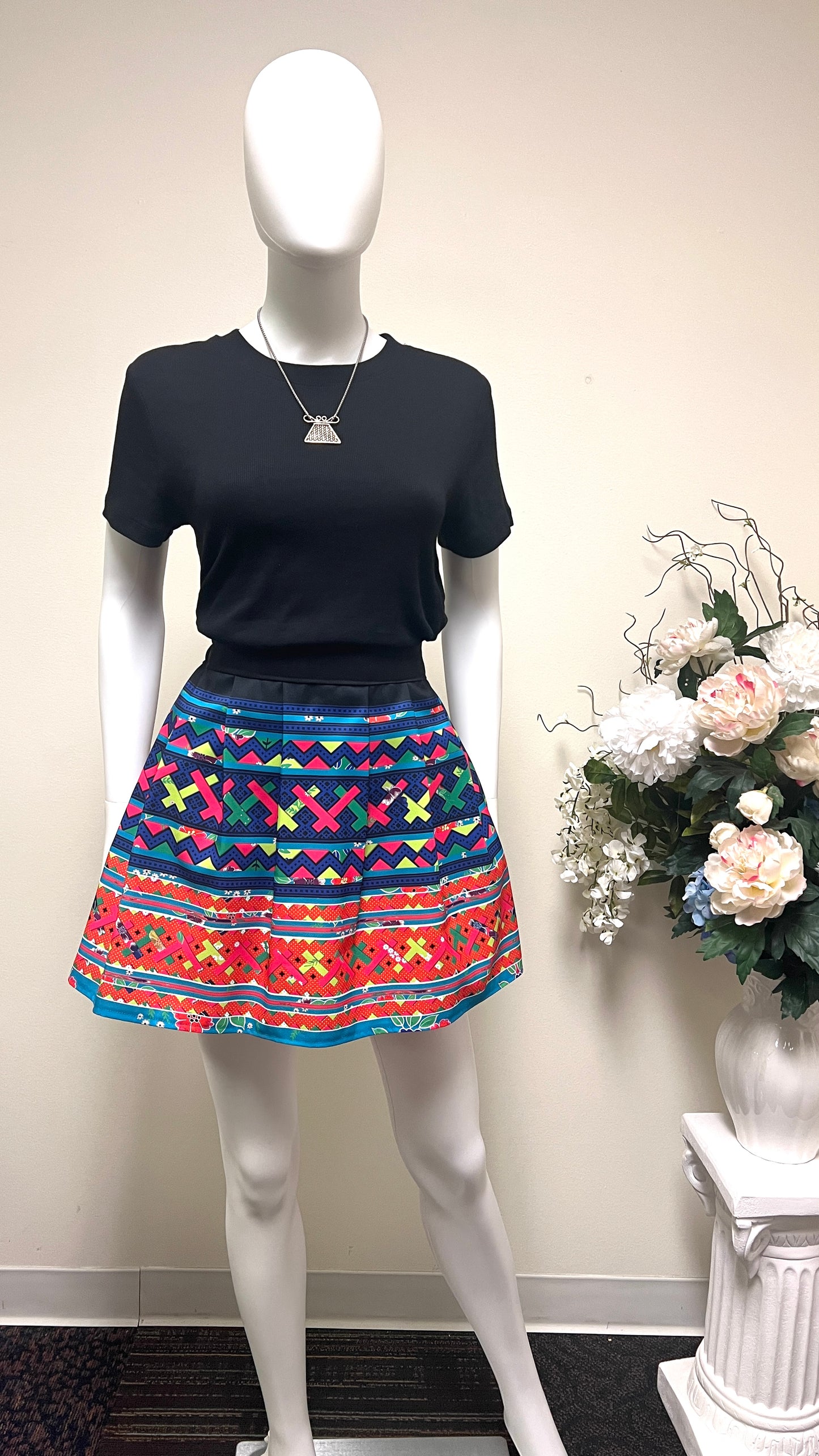 Hmong pleated mini skirt (M)