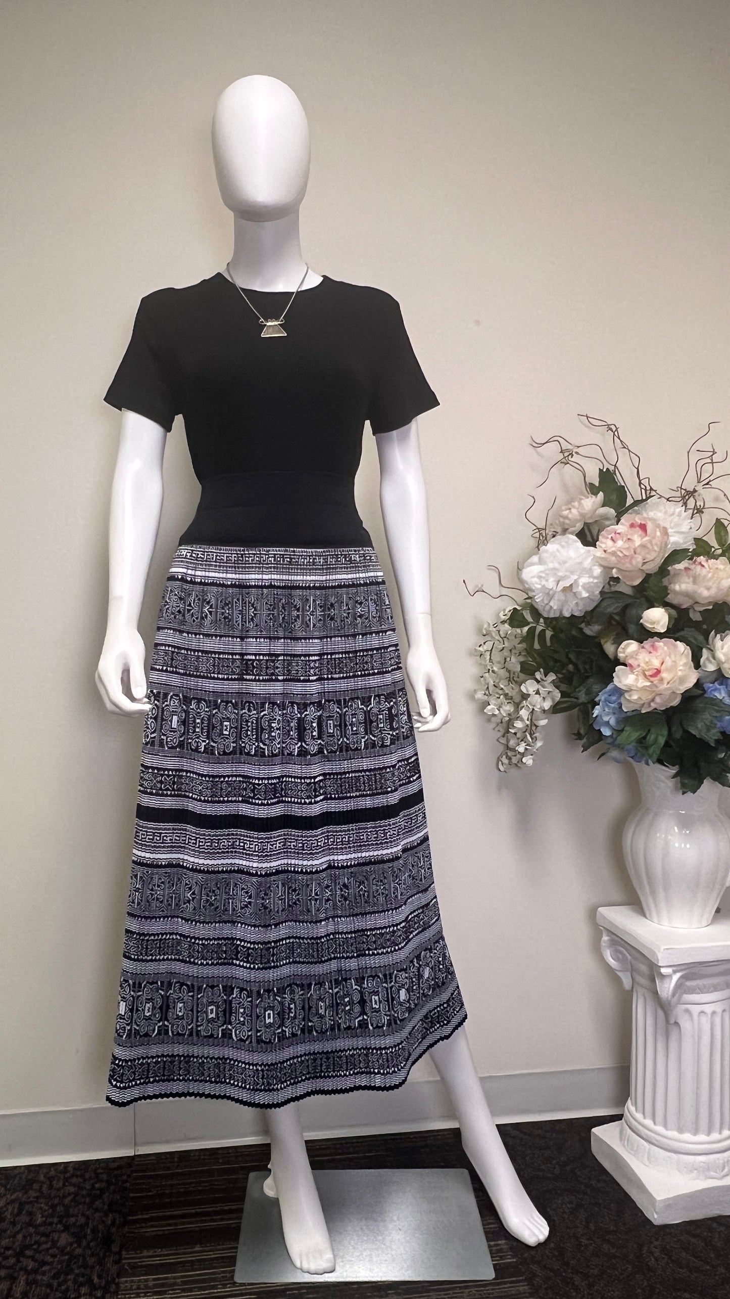 Hmong skirt (M)
