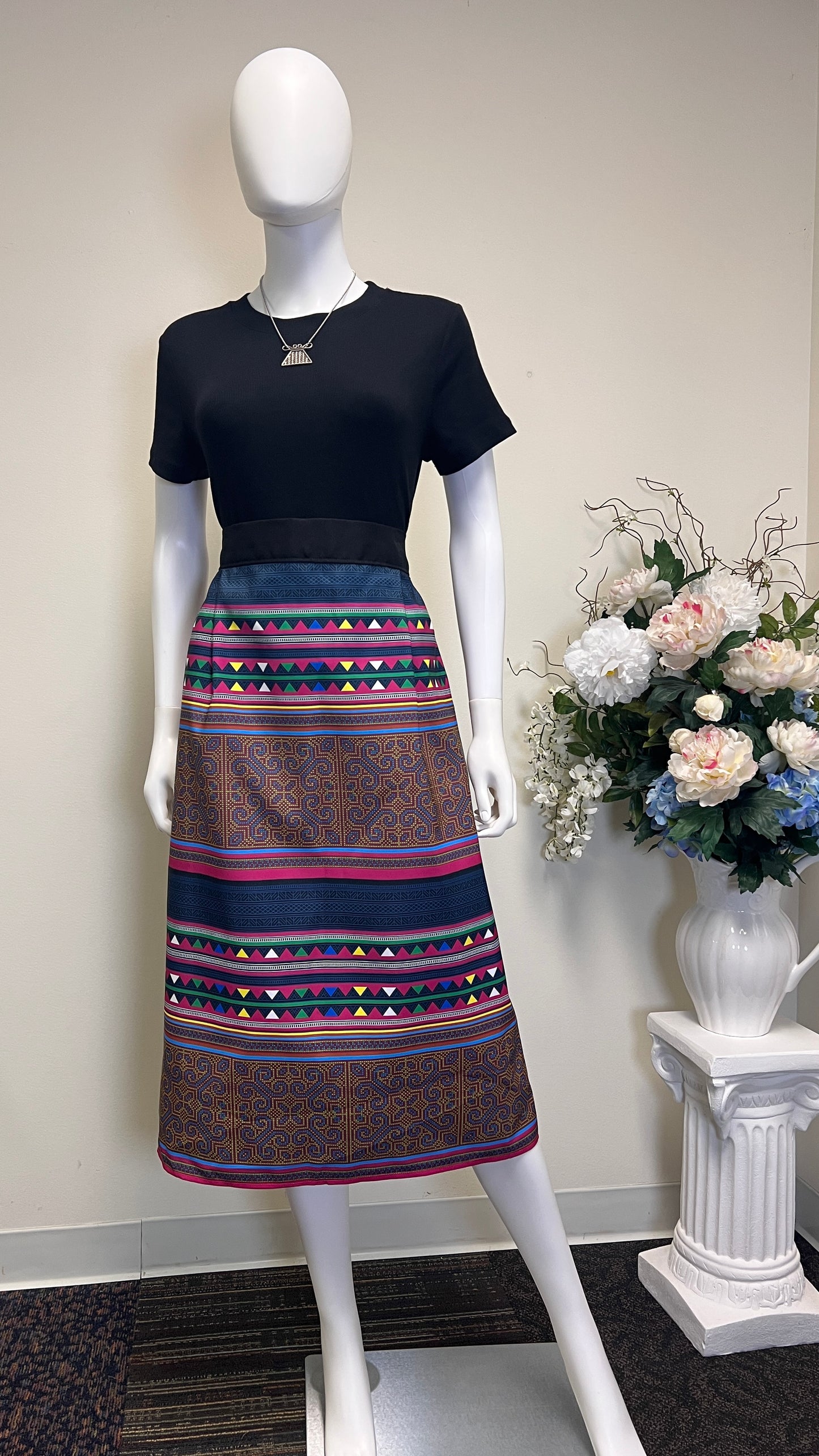Hmong Pencil Skirt (L/XL)