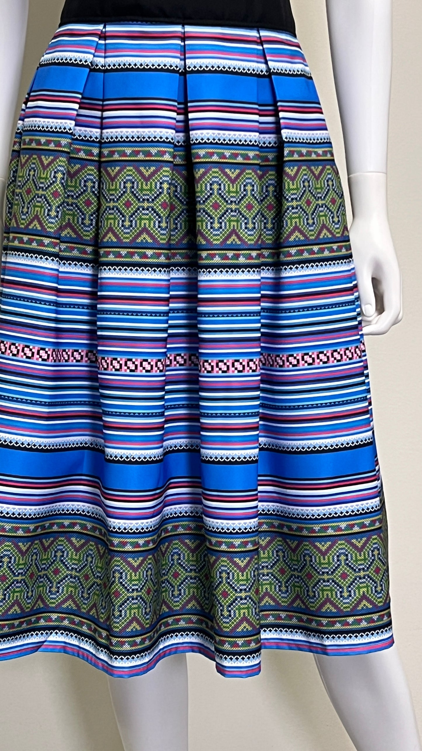 Hmong pleated skirt (M/L)