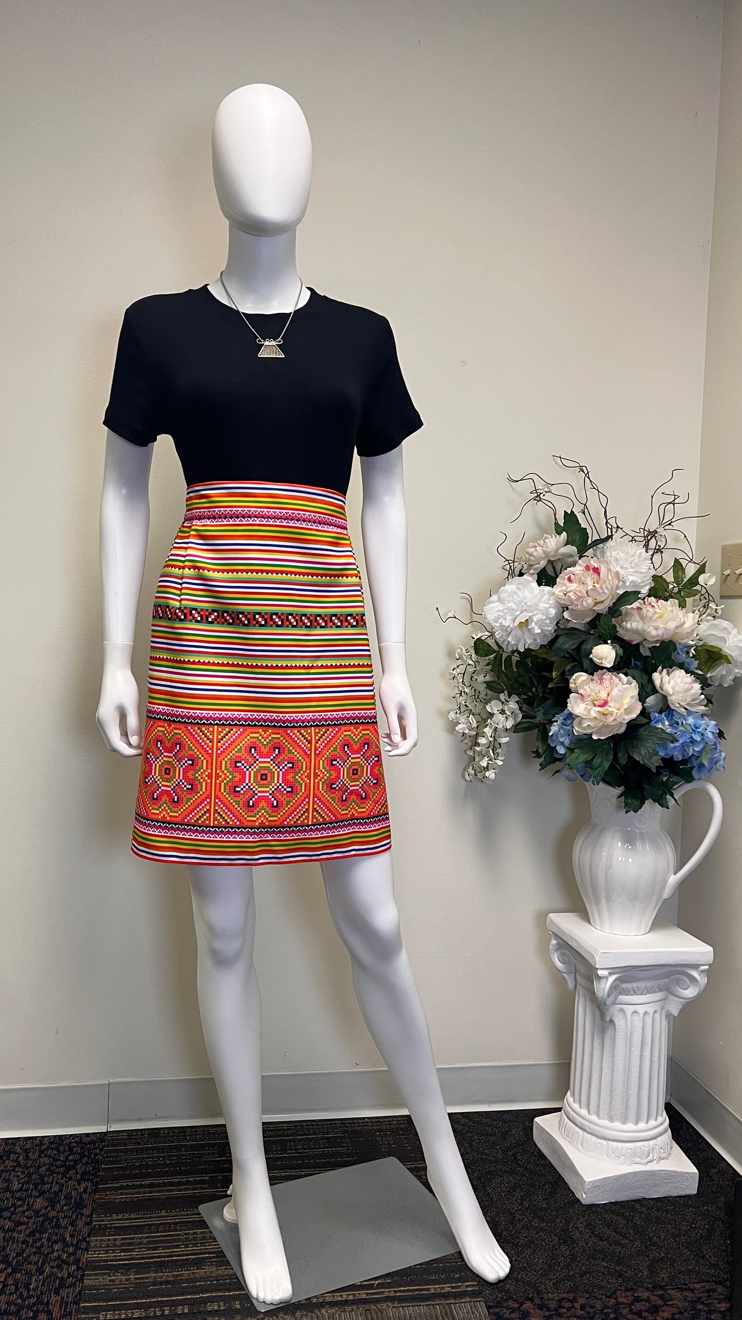 Hmong Pencil Skirt (L)
