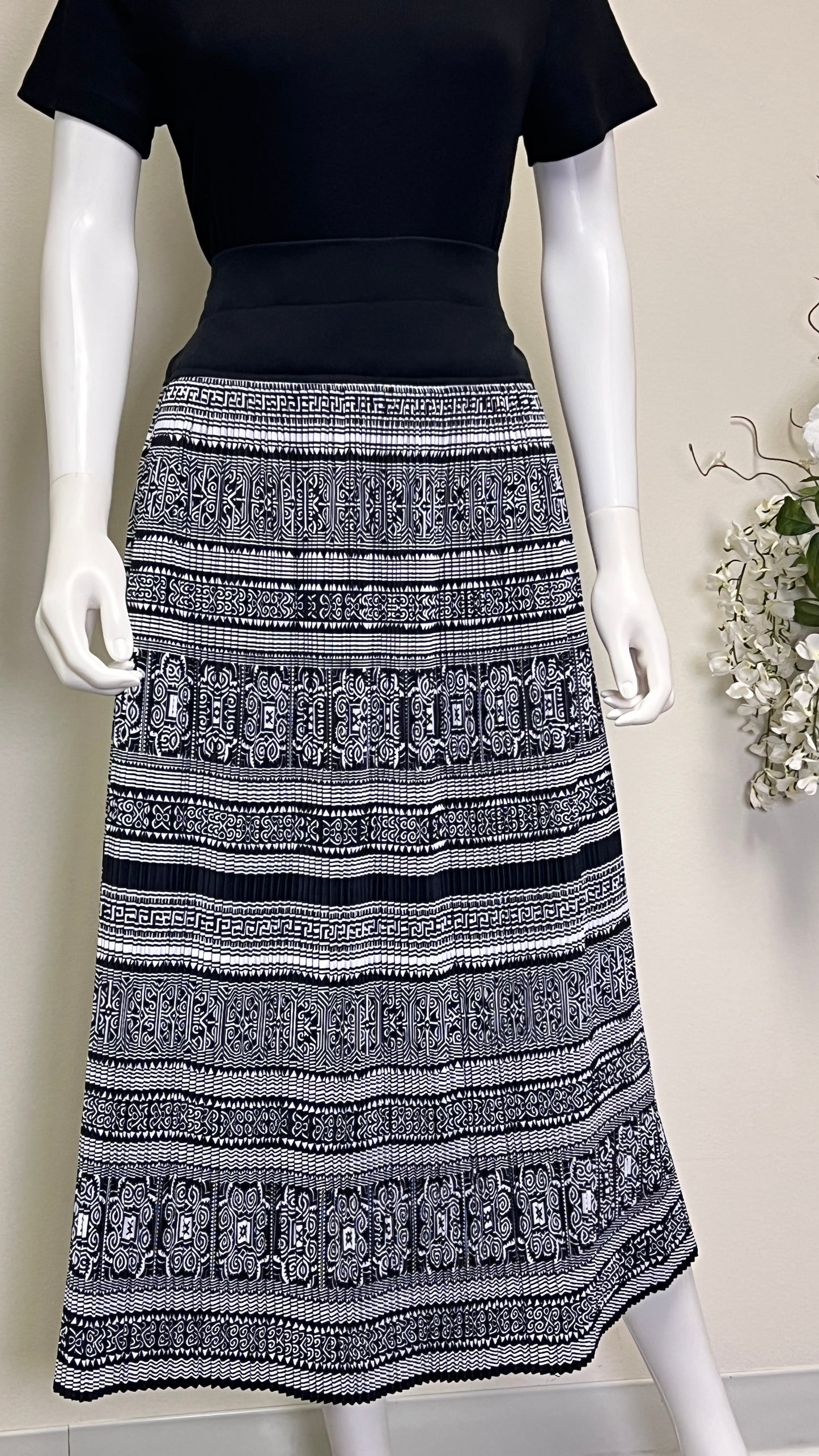 Hmong skirt (M)