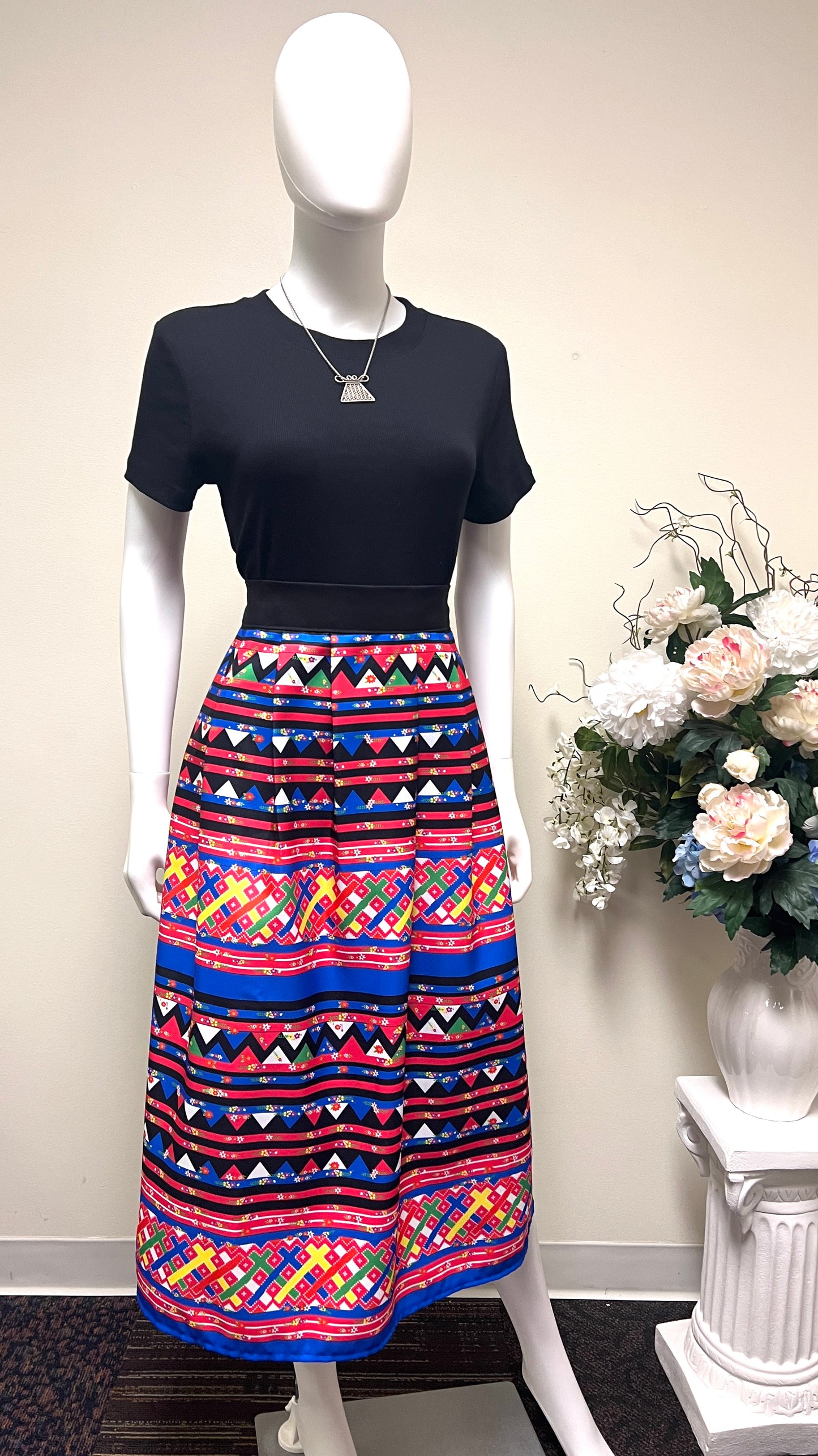 Hmong pleated skirt (L)
