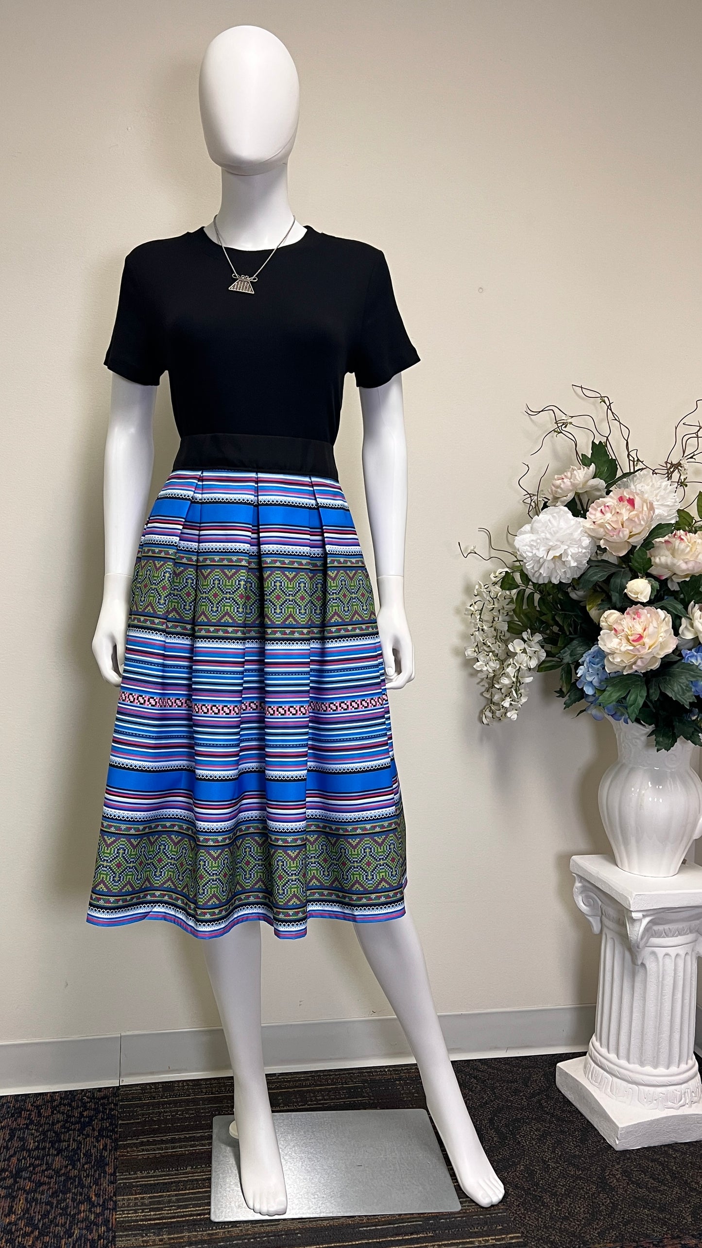 Hmong pleated skirt (M/L)