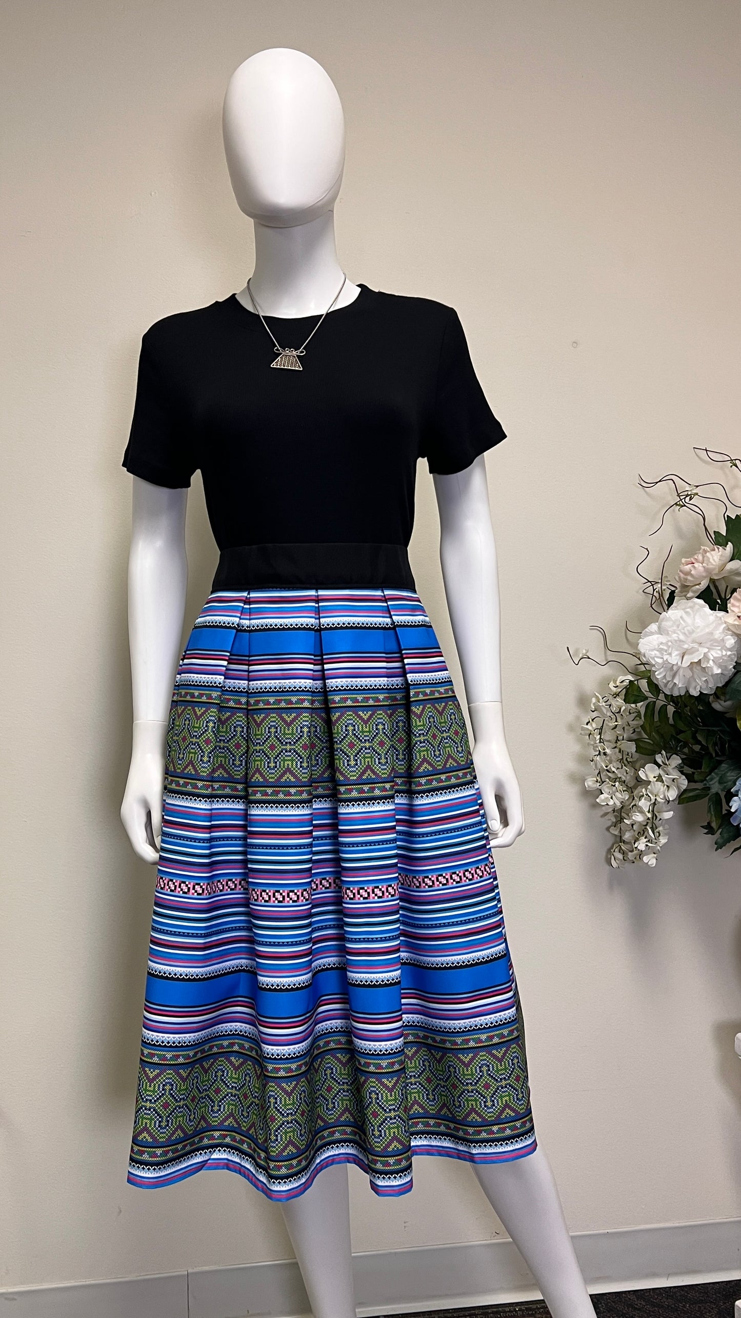 Hmong pleated skirt (M/L)