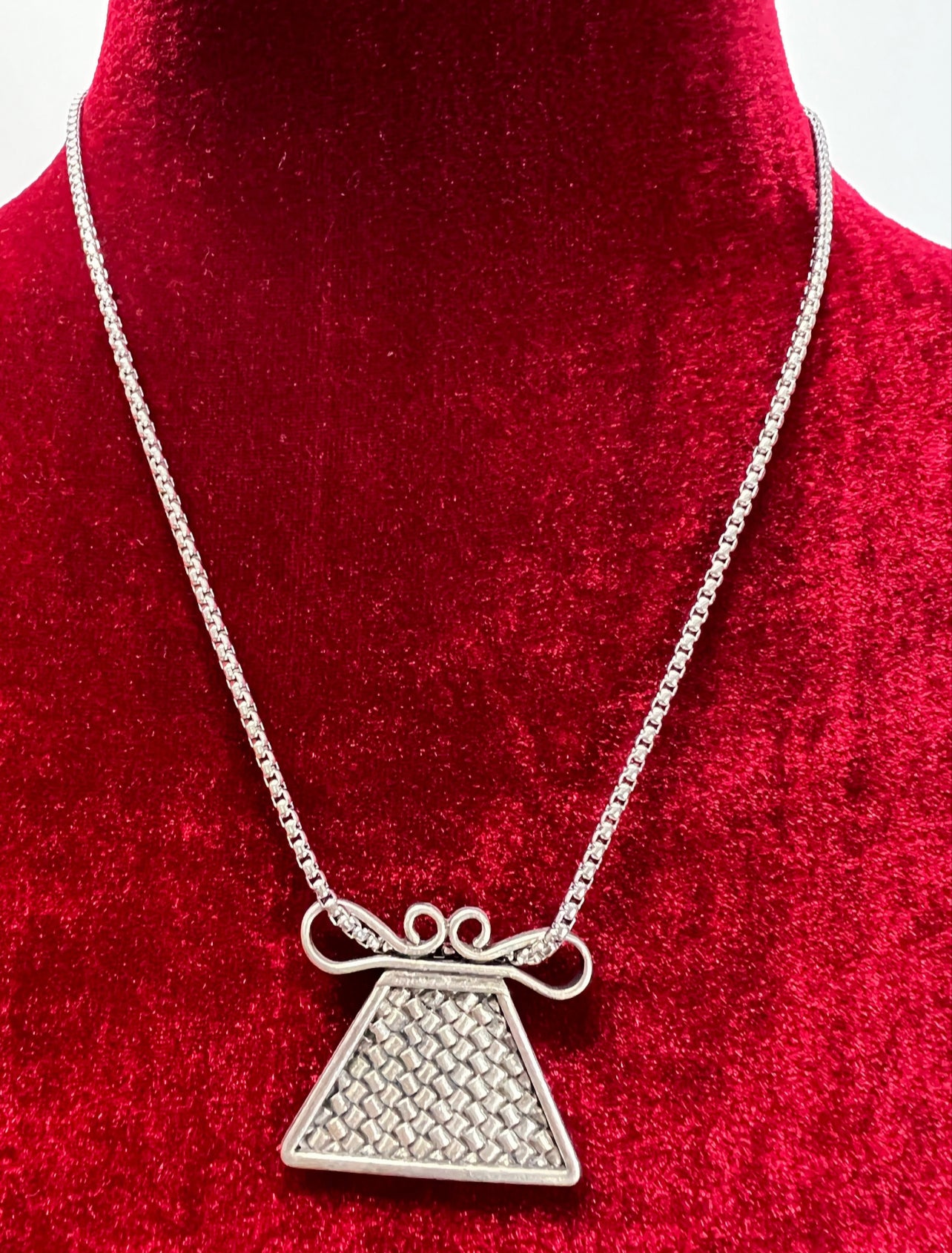 Hmong phiaj necklace, 18-inch long, unisex