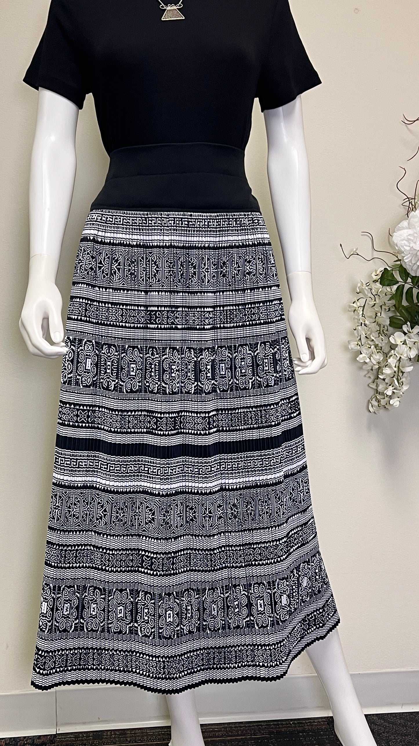 Hmong skirt (M)